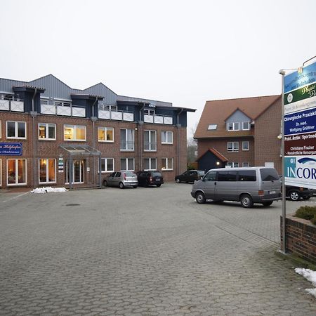 Hotel Am Holzhafen Stade Extérieur photo